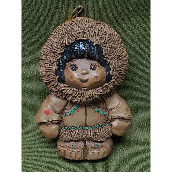 Vintage Child Eskimoppets Handmade & Painted Christmas Ornament Made in Alaska - Picture 4 of 9